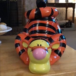 Tigger cookie jar